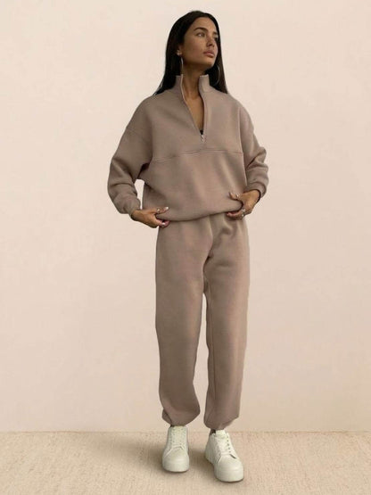 Athleisure at its Finest: Cotton-Blended Two-Piece Tracksuit