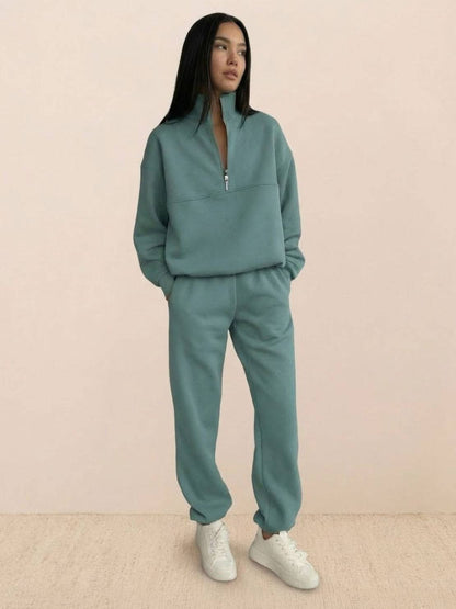 Athleisure at its Finest: Cotton-Blended Two-Piece Tracksuit