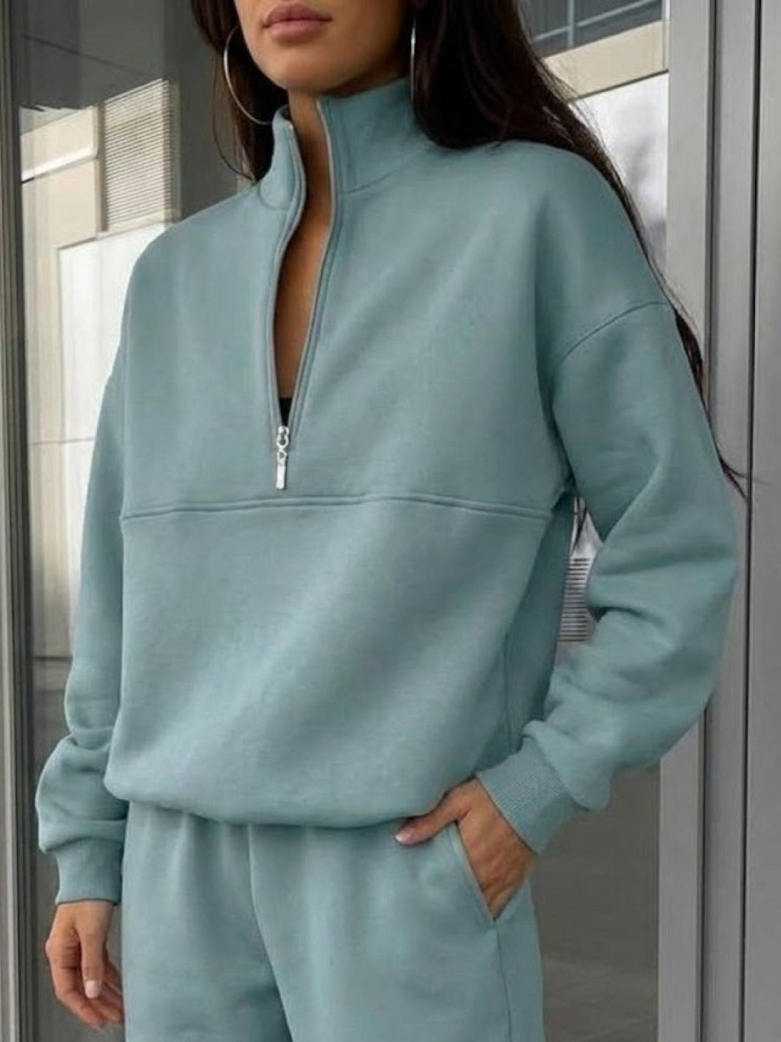 Athleisure at its Finest: Cotton-Blended Two-Piece Tracksuit
