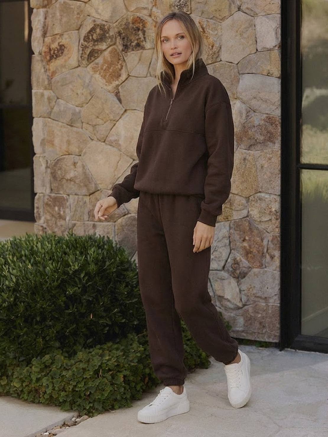 Athleisure at its Finest: Cotton-Blended Two-Piece Tracksuit